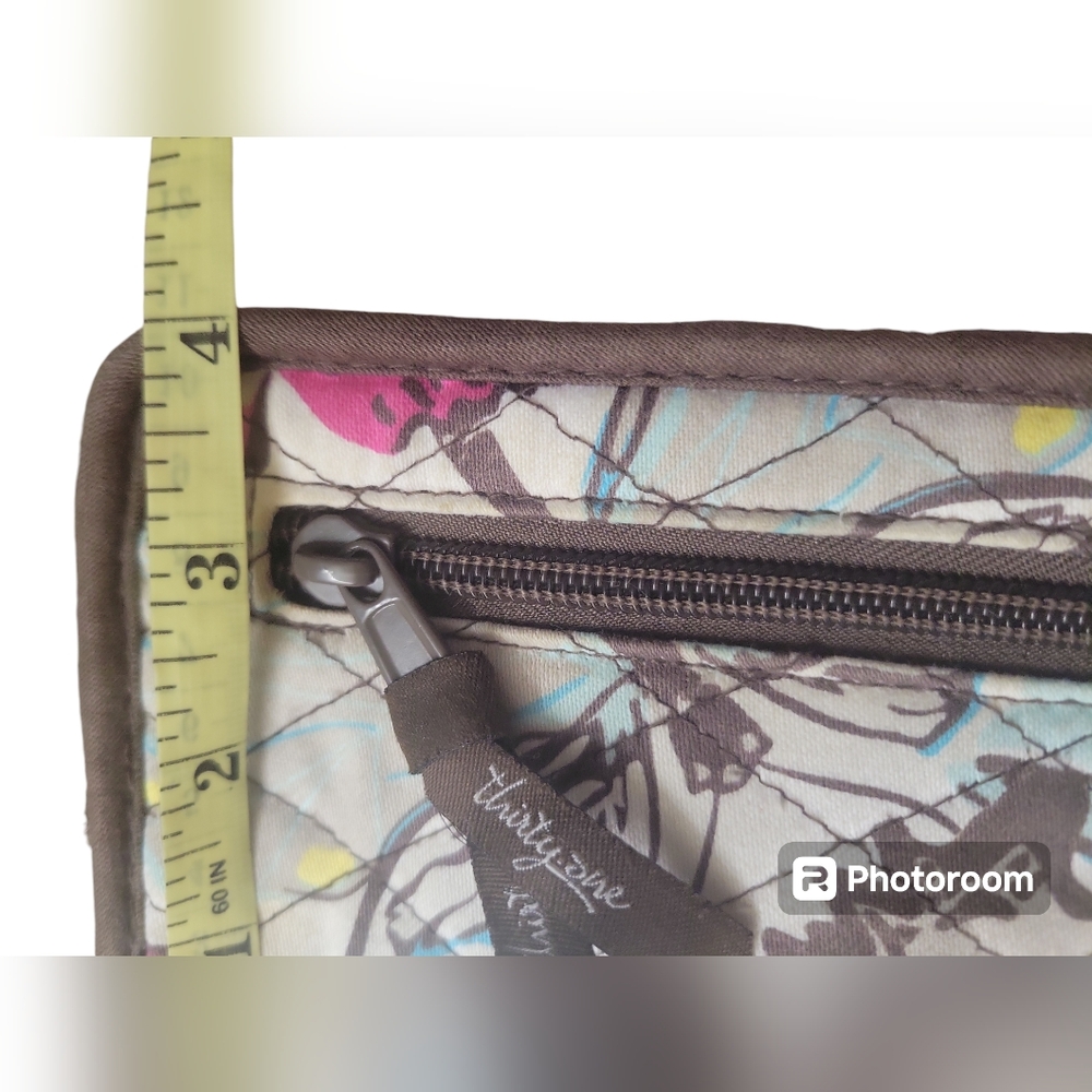 EUC Thirty-One Zipper Wallet - Picture 2 of 6